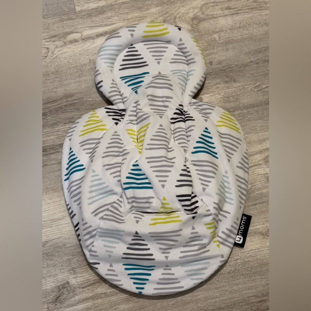 4moms Infant Seat Cover with Geometric Pattern
